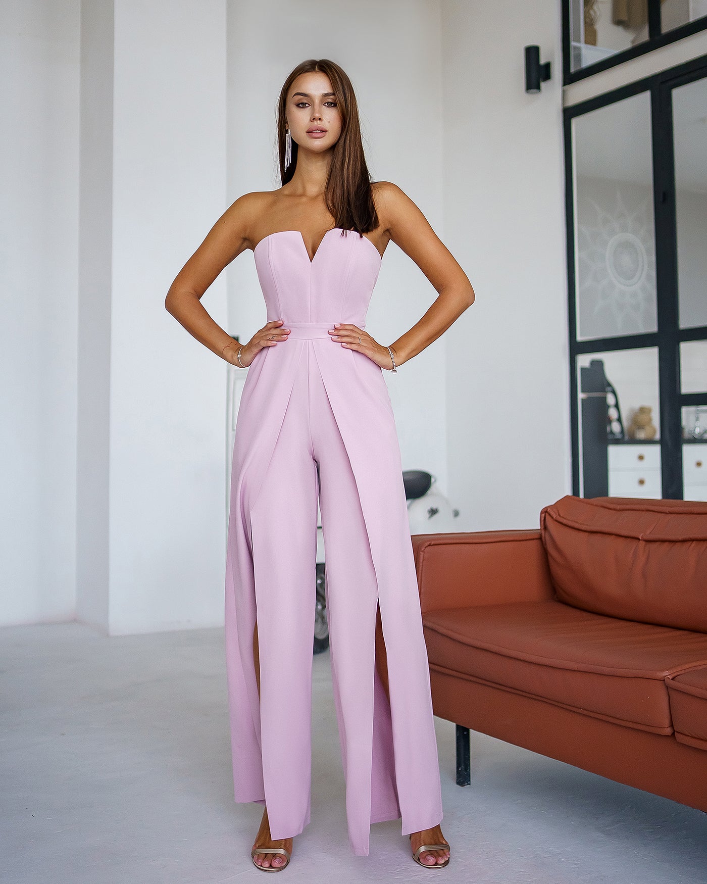 Dusty Pink STRAPLESS V-NECK JUMPSUIT (ARTICLE 323)