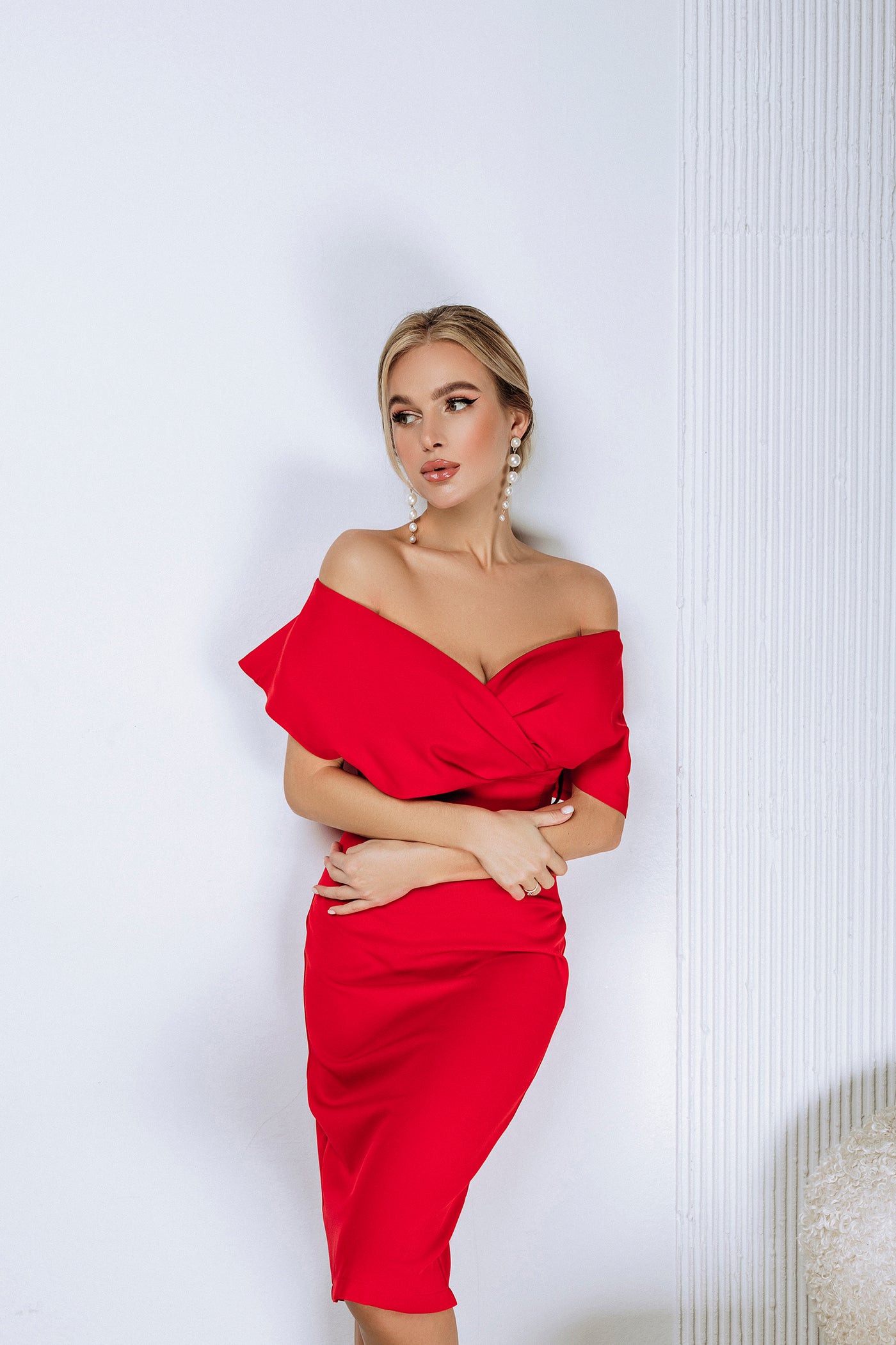 Red DOWN SLEEVES MIDI DRESS (ARTICLE C345)