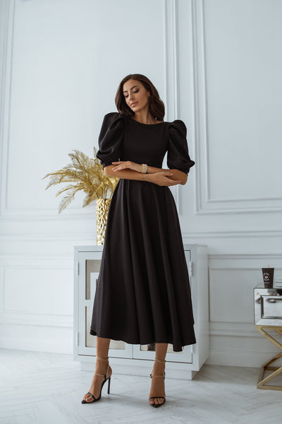 Black Backless Puff-Sleeve Midi Dress (article C383)