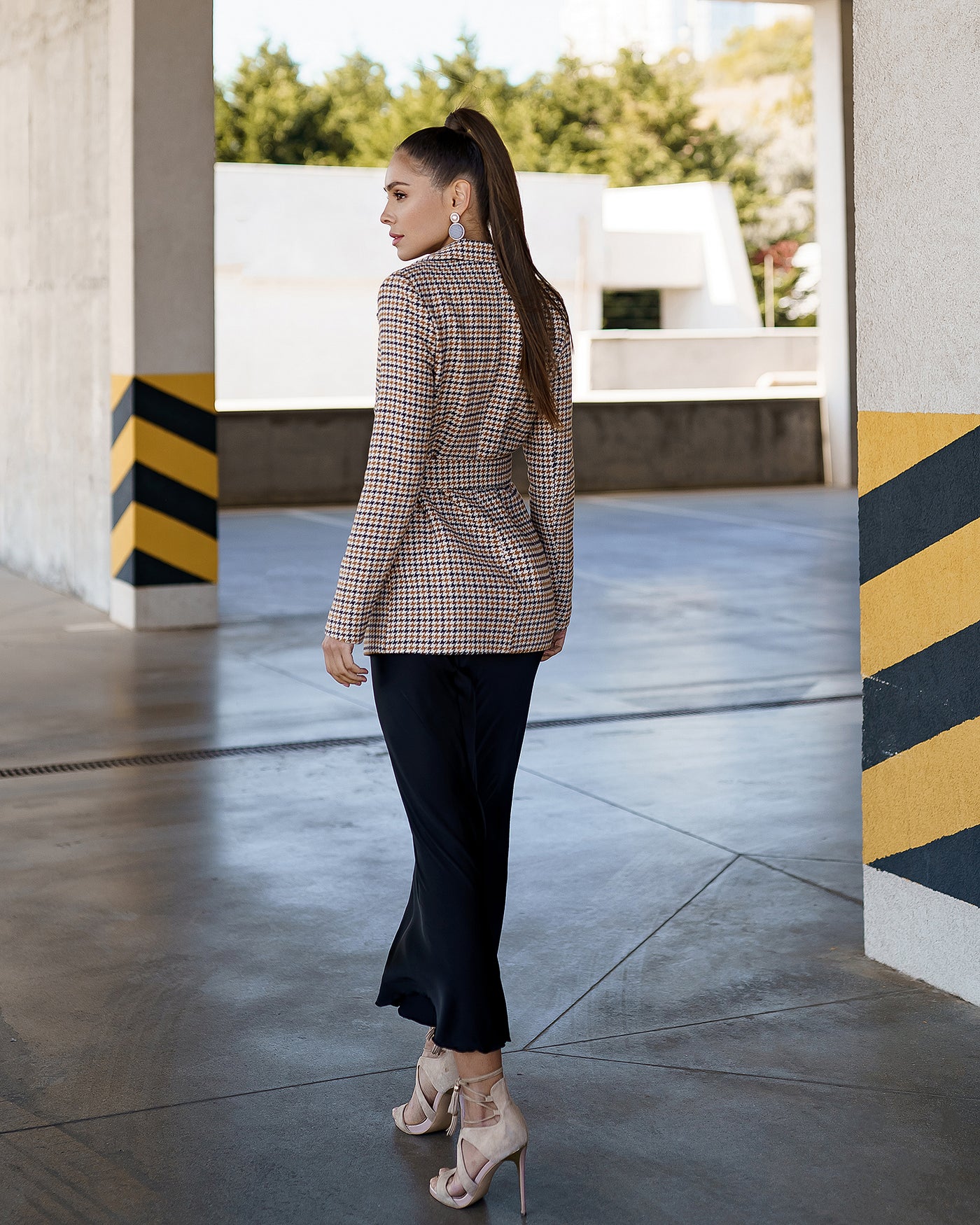 Ginger HOUNDSTOOTH BELTED SLIM-FIT BLAZER (ARTICLE 029)