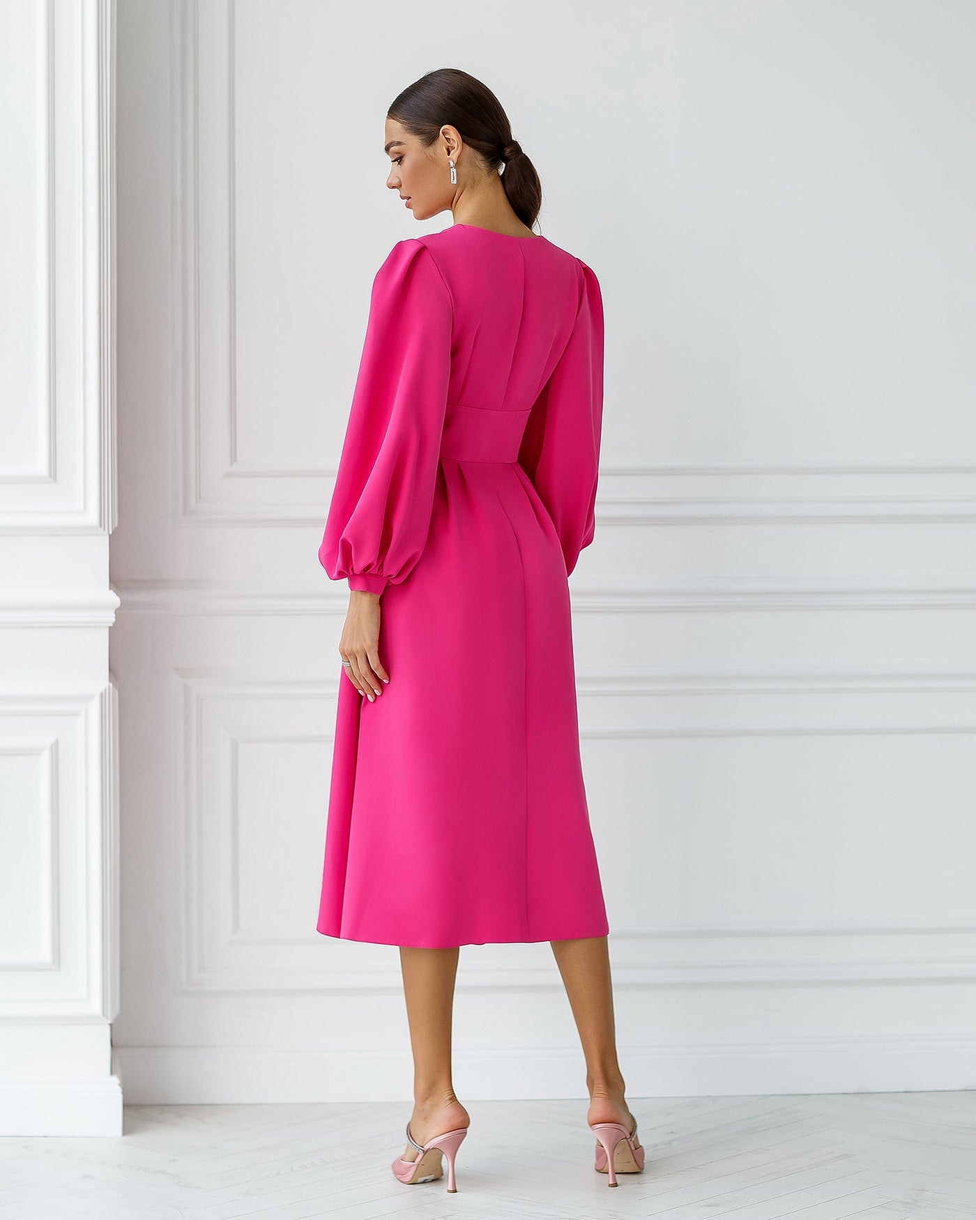 Crimson V-Neck Puff-Sleeve Midi Dress (article 352)