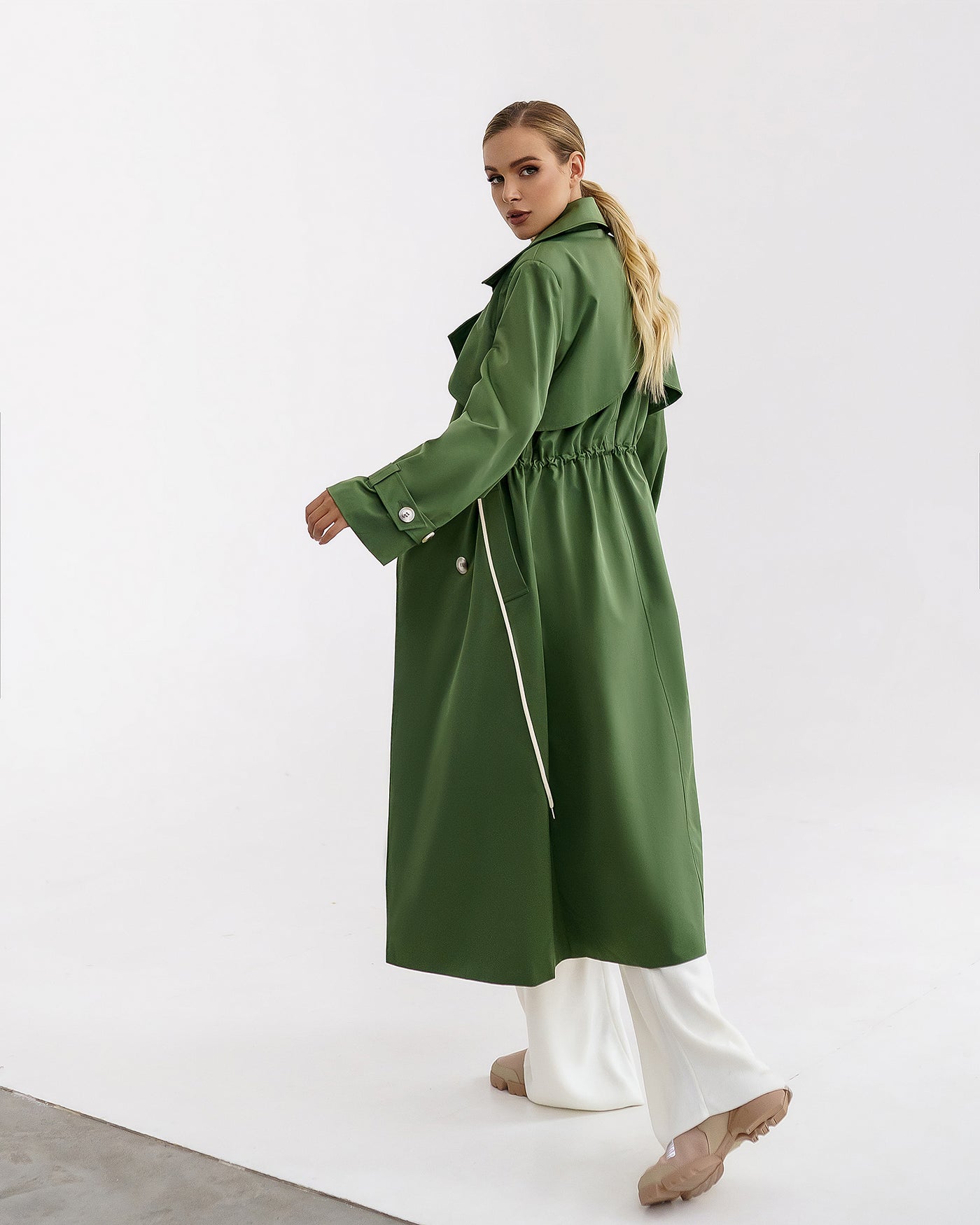 Green Lined double-breasted trench coat (article 1000)