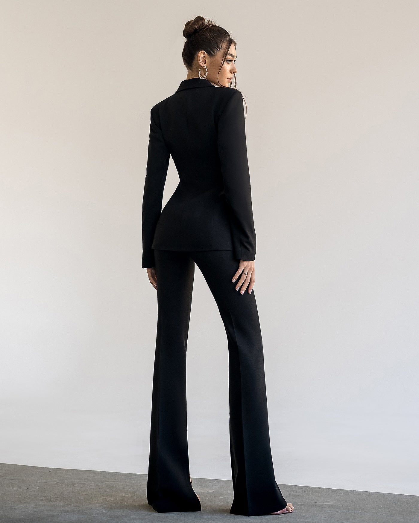 Black SINGLE-BREASTED SUIT 2-PIECE (ARTICLE 332)