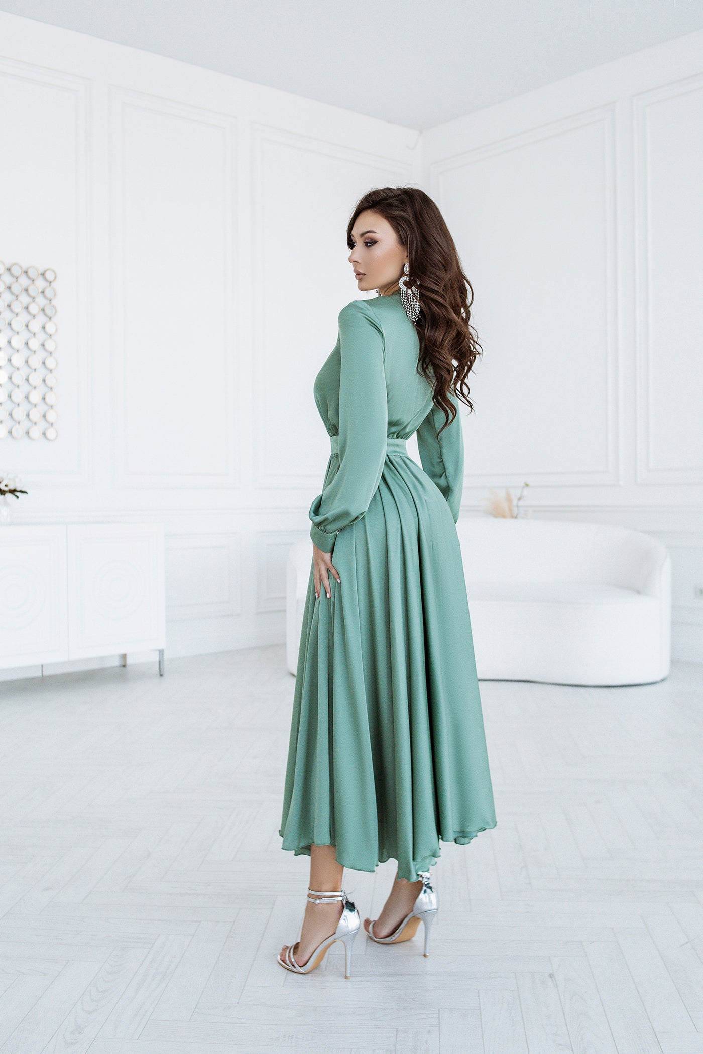 Olive MIDI LONG SLEEVE DRESS (ARTICLE C393)