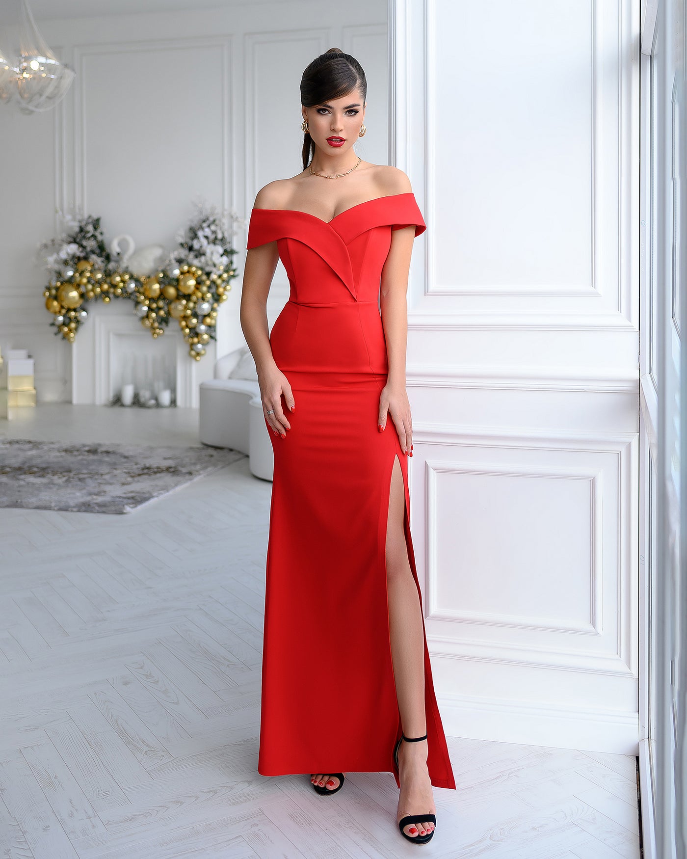 Red OFF-THE-SHOULDER MAXI DRESS (ARTICLE 321)