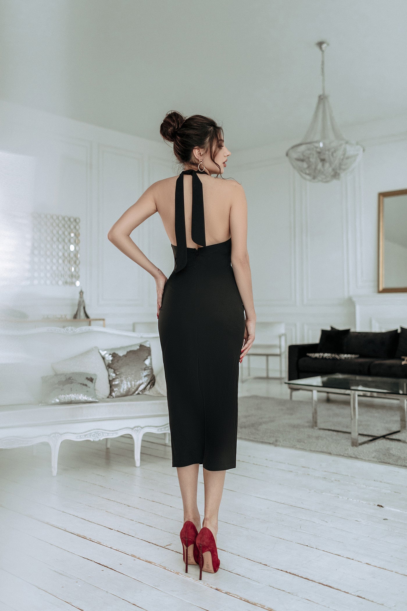 BLACK BACKLESS HALTER MIDI DRESS