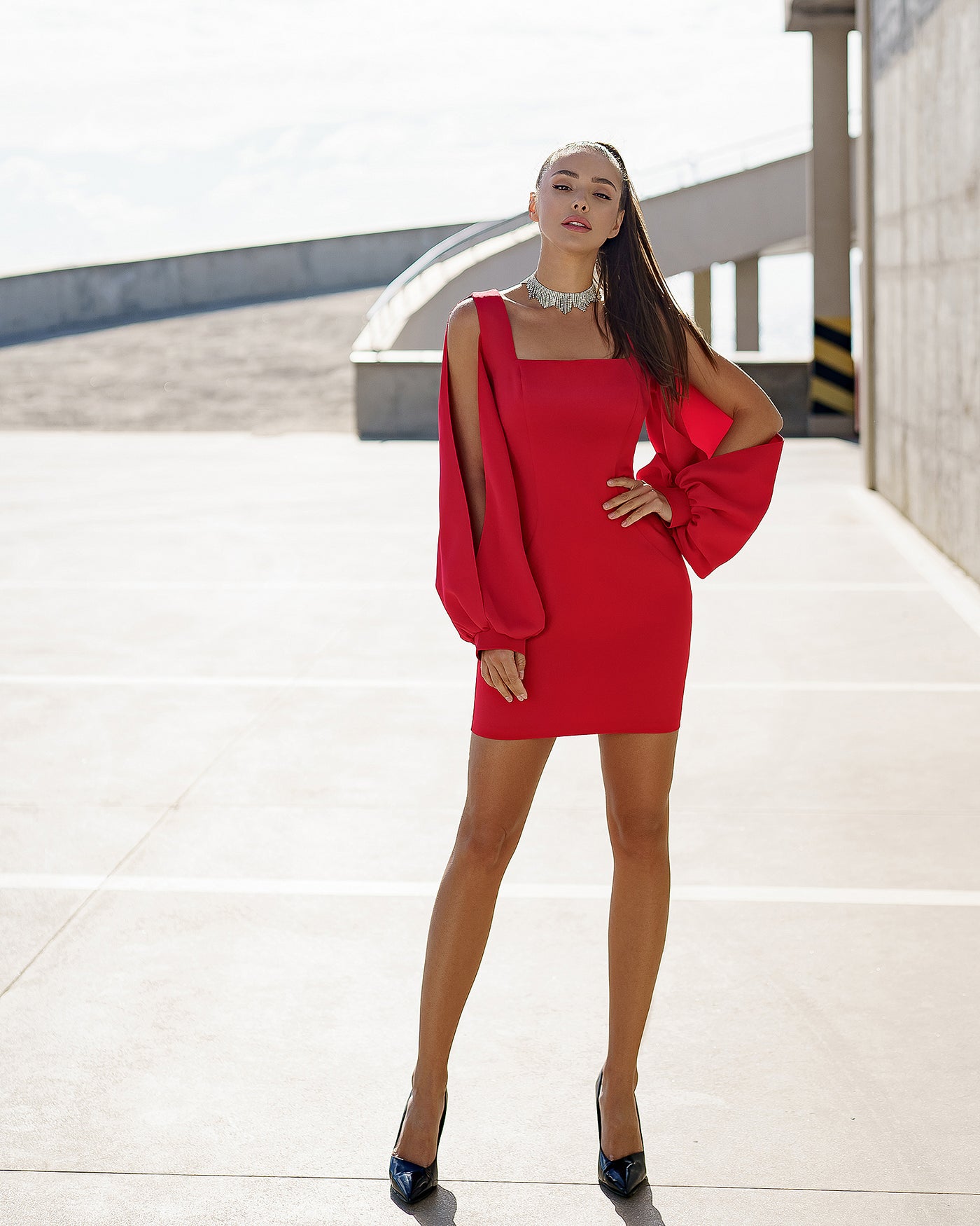 Red SQUARE NECK СUT-OUT SLEEVE MINI DRESS (ARTICLE 357)