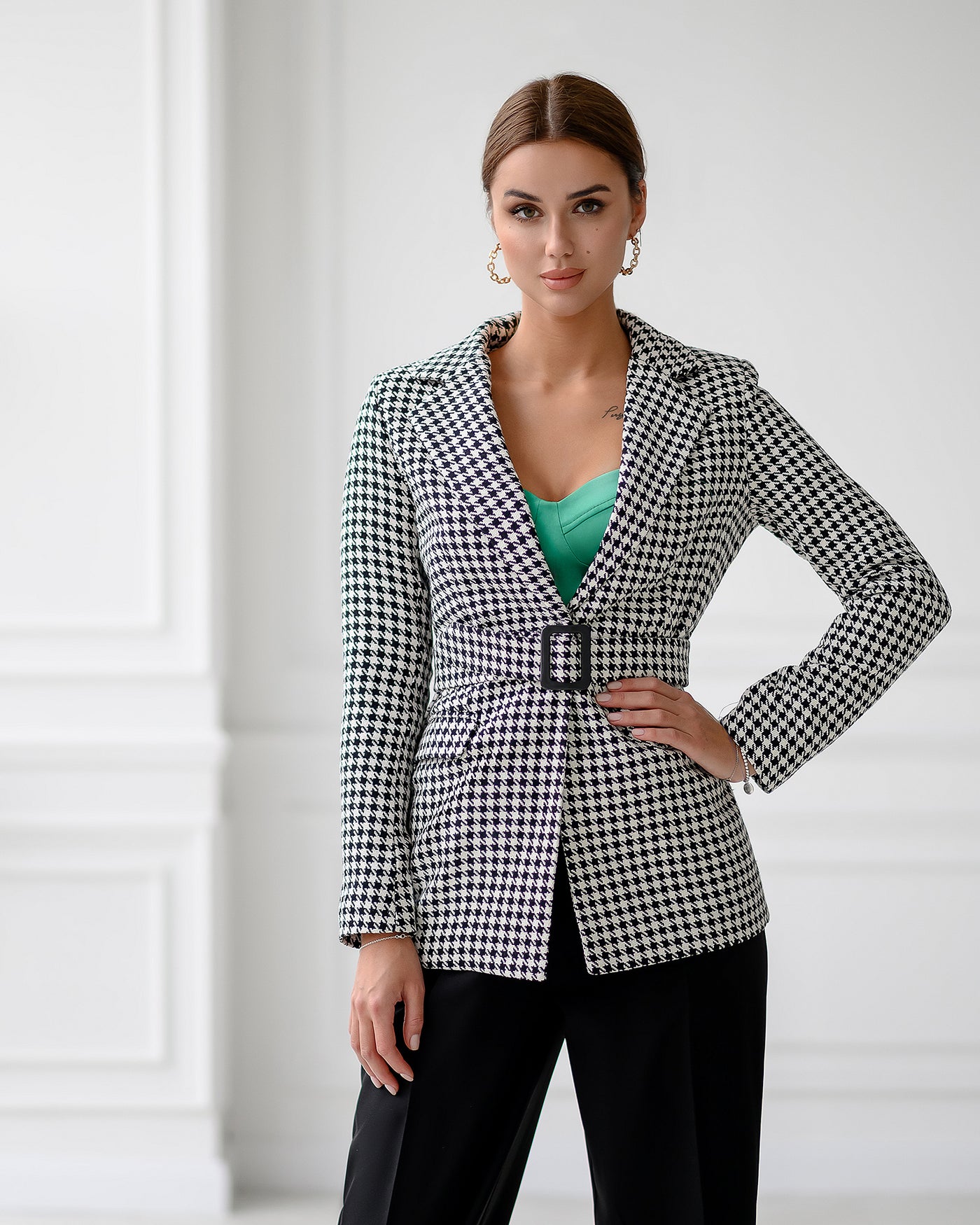 Black HOUNDSTOOTH BELTED SLIM-FIT BLAZER (ARTICLE 029)