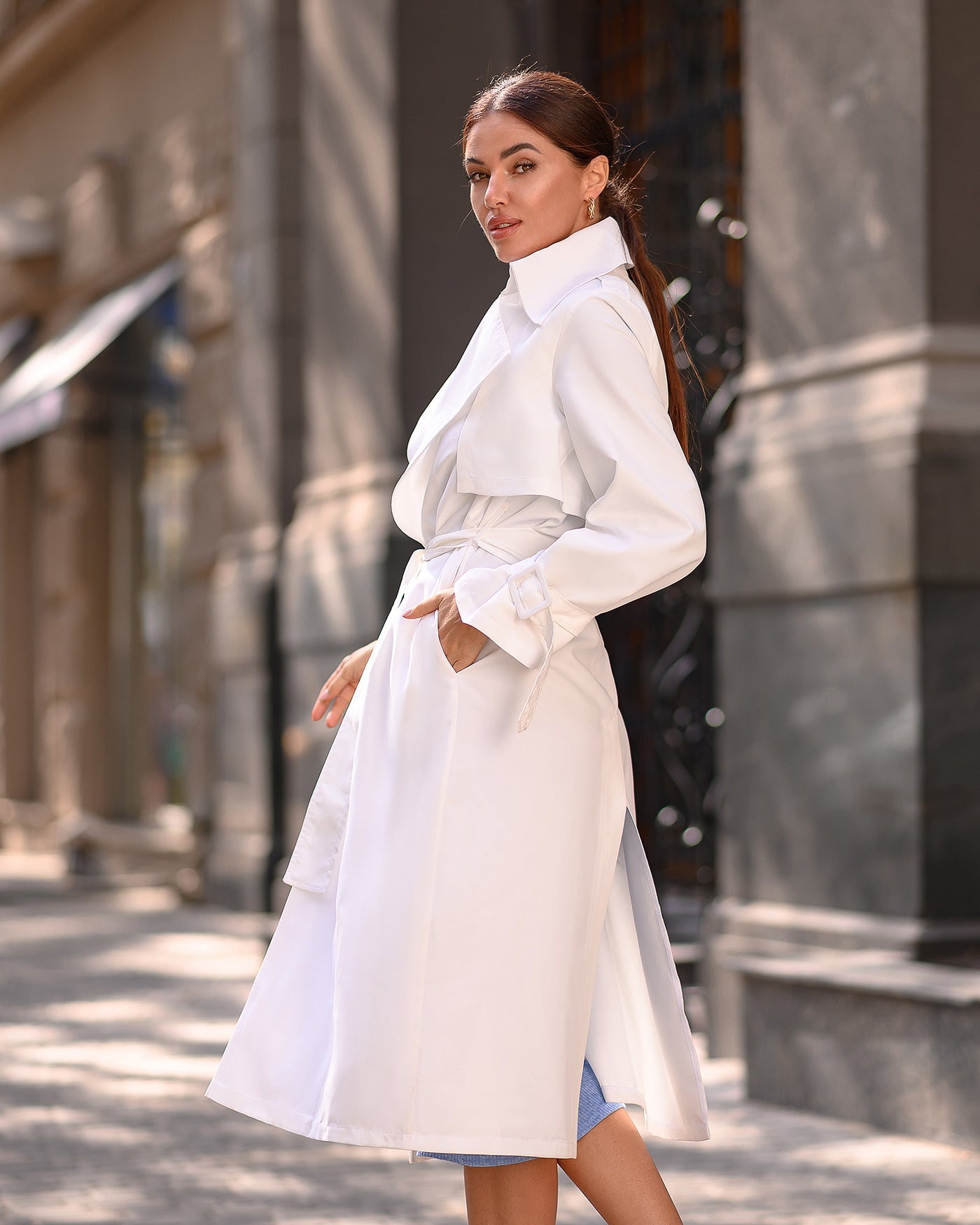 White BELTED TRENCH COAT (ARTICLE 202)