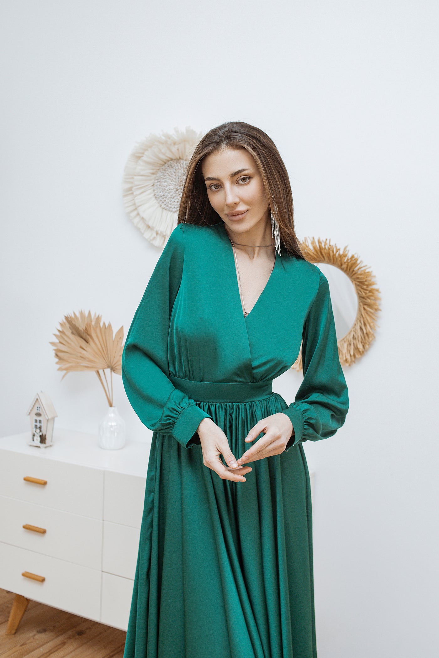 Emerald MIDI LONG SLEEVE DRESS (ARTICLE C393)