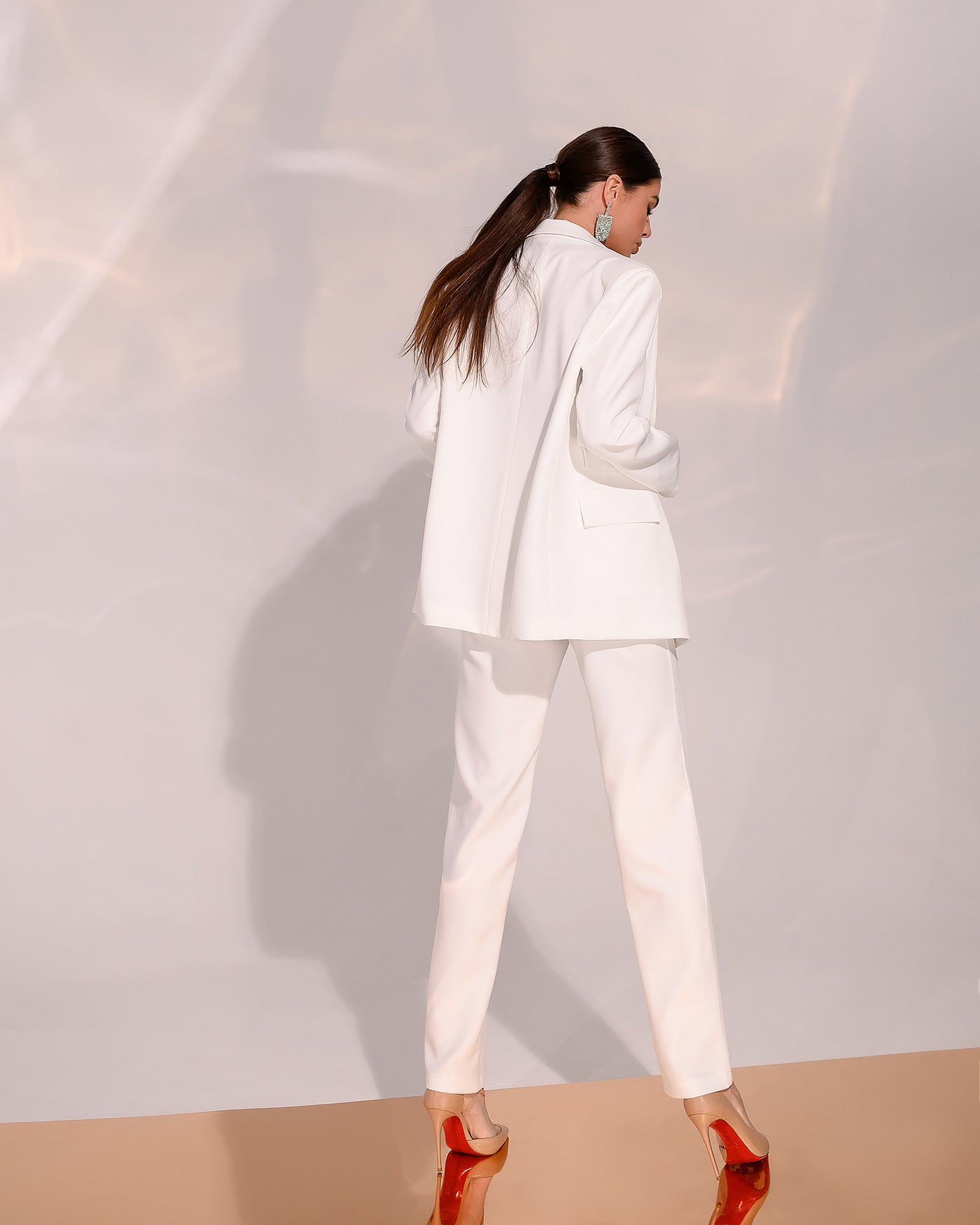 White DOUBLE-BREASTED SUIT 2-PIECE (ARTICLE 404)