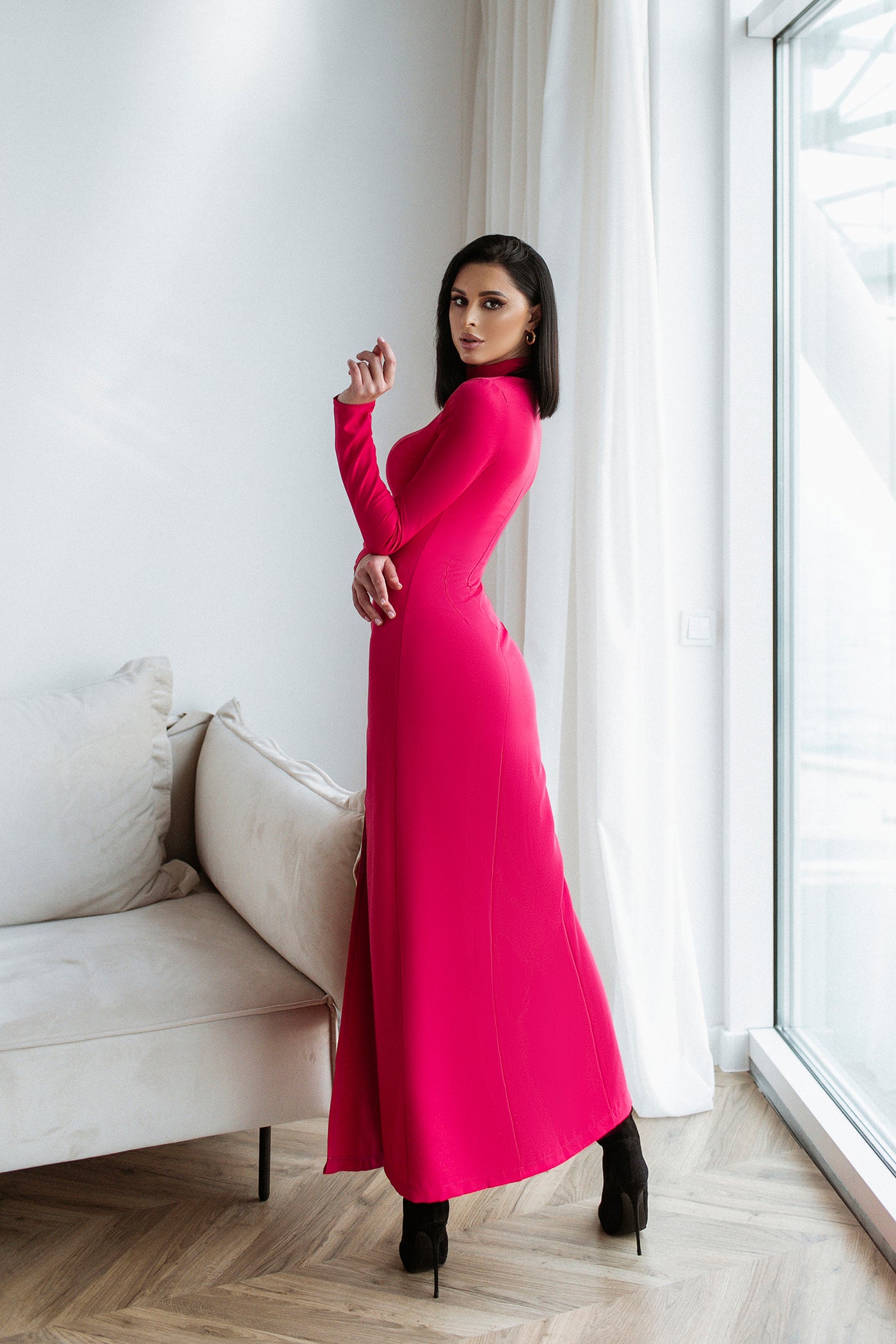 Crimson High Neck Side-Slit Midi Dress (article C359)