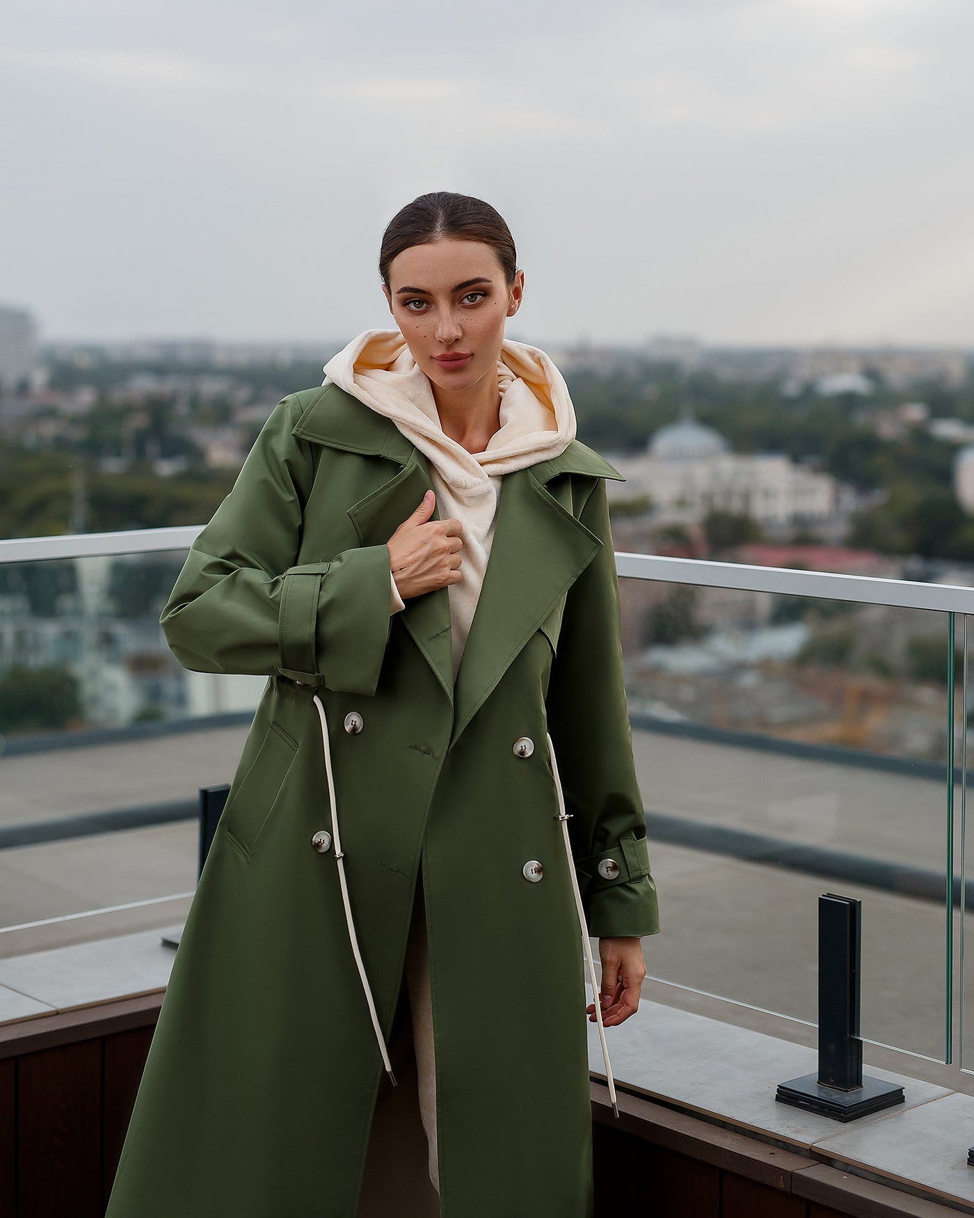 Green Lined double-breasted trench coat (article 1000)