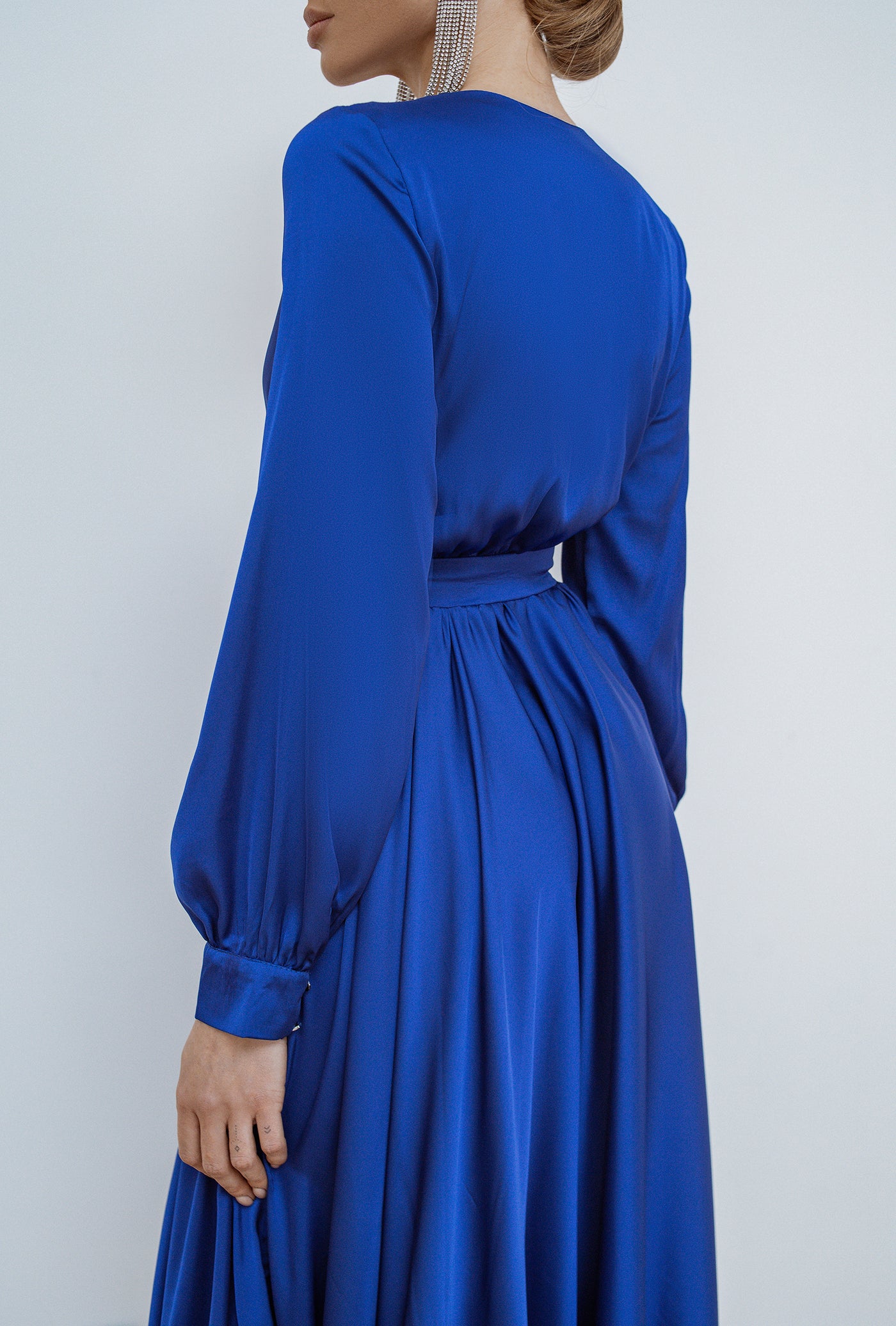 Blue midi long sleeve dress (article C393)