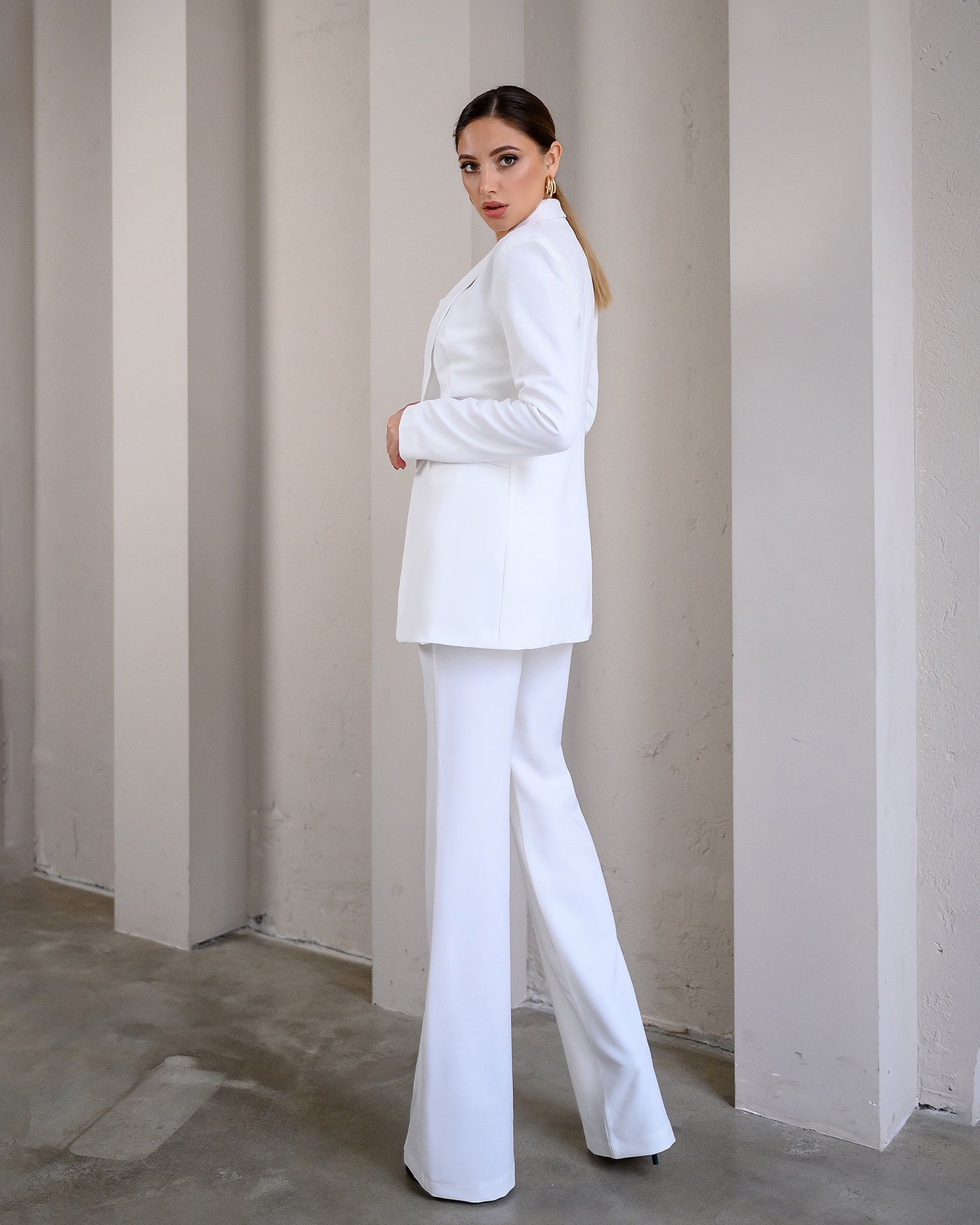 White Shawl Lapel Suit 2-Piece (article 314)