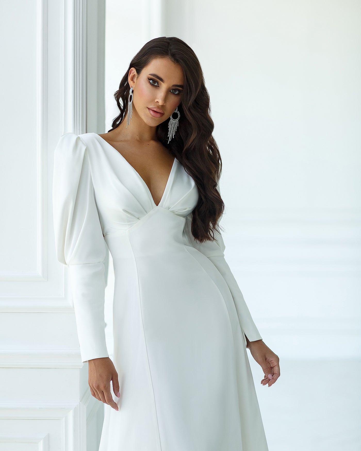 White SATIN BOW BACK MIDI DRESS (ARTICLE 340)