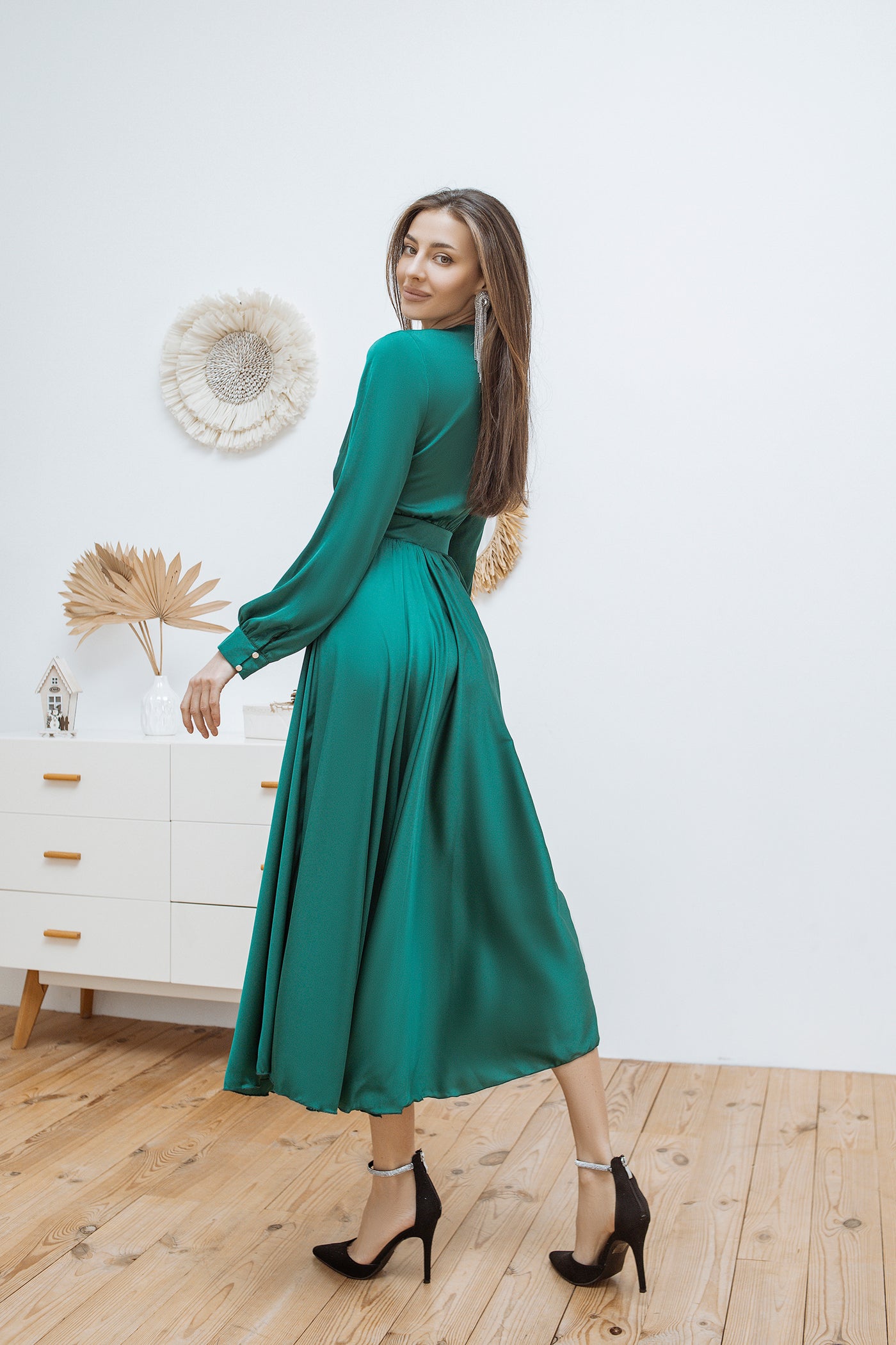 Emerald MIDI LONG SLEEVE DRESS (ARTICLE C393)