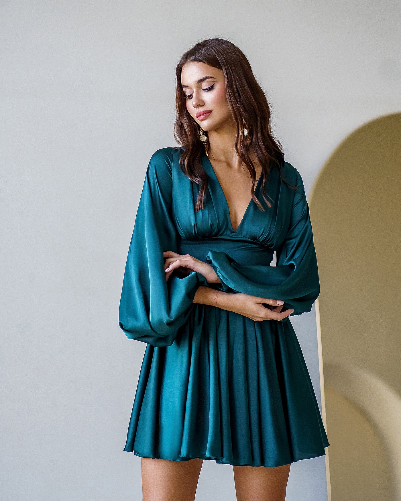 Emerald Silk Puff Sleeve Mini Dress (article 351)